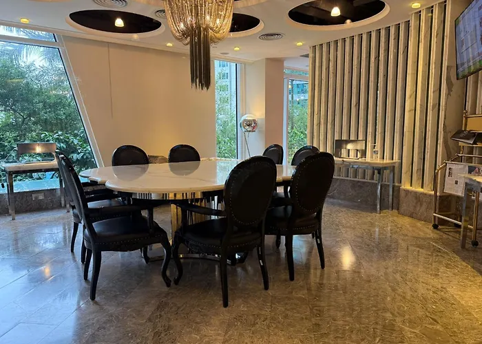 Kowloon Harbourfront Hotel Hong Kong